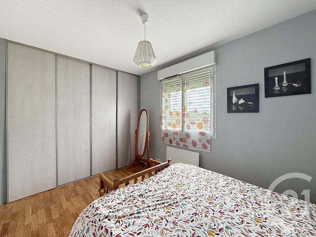 Appartement T3 à vendre - 3 pièces - 58.38 m2 - MARCHEPRIME - 33 - AQUITAINE - Century 21 Duprat & Associés