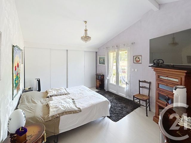 maison à vendre - 6 pièces - 181.32 m2 - MIOS - 33 - AQUITAINE - Century 21 Duprat & Associés