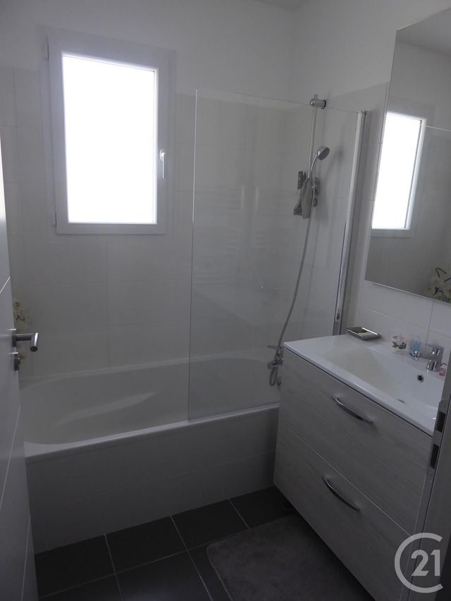 maison à louer - 4 pièces - 100.34 m2 - MIOS - 33 - AQUITAINE - Century 21 Duprat & Associés