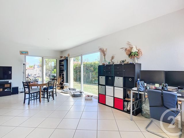 maison à louer - 4 pièces - 99.52 m2 - GUJAN MESTRAS - 33 - AQUITAINE - Century 21 Duprat & Associés