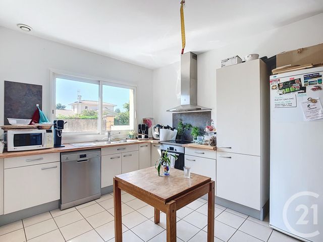 maison à louer - 4 pièces - 99.52 m2 - GUJAN MESTRAS - 33 - AQUITAINE - Century 21 Duprat & Associés