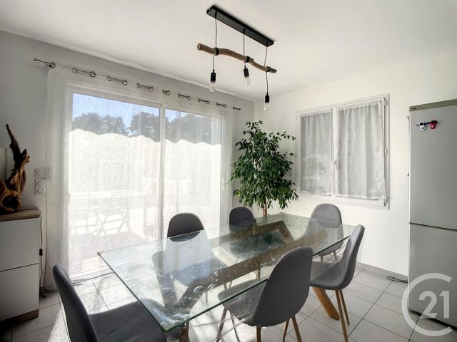 maison à louer - 3 pièces - 83.54 m2 - GUJAN MESTRAS - 33 - AQUITAINE - Century 21 Duprat & Associés