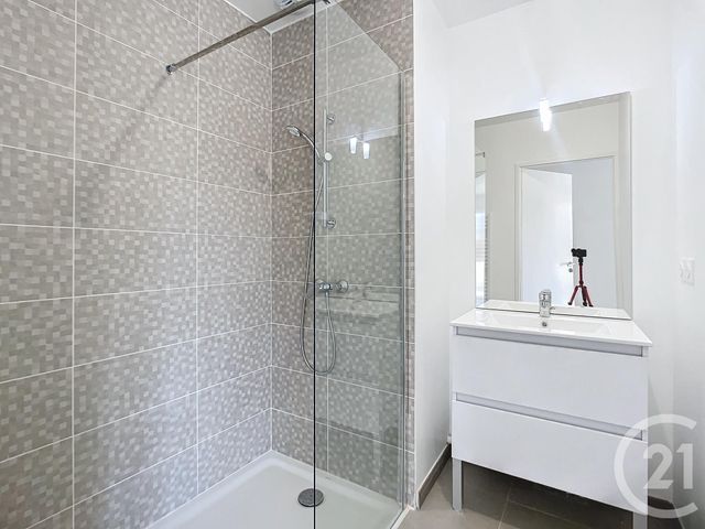 Appartement F2 à louer - 2 pièces - 44.4 m2 - LE TEICH - 33 - AQUITAINE - Century 21 Duprat & Associés