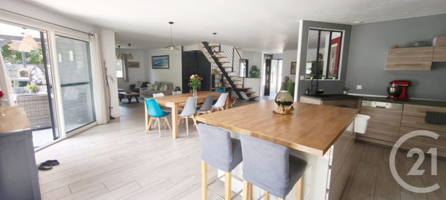 maison à vendre - 7 pièces - 166.0 m2 - BIGANOS - 33 - AQUITAINE - Century 21 Duprat & Associés