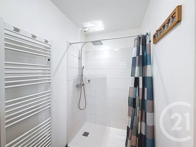 maison à vendre - 5 pièces - 104.0 m2 - ST MAGNE - 33 - AQUITAINE - Century 21 Duprat & Associés