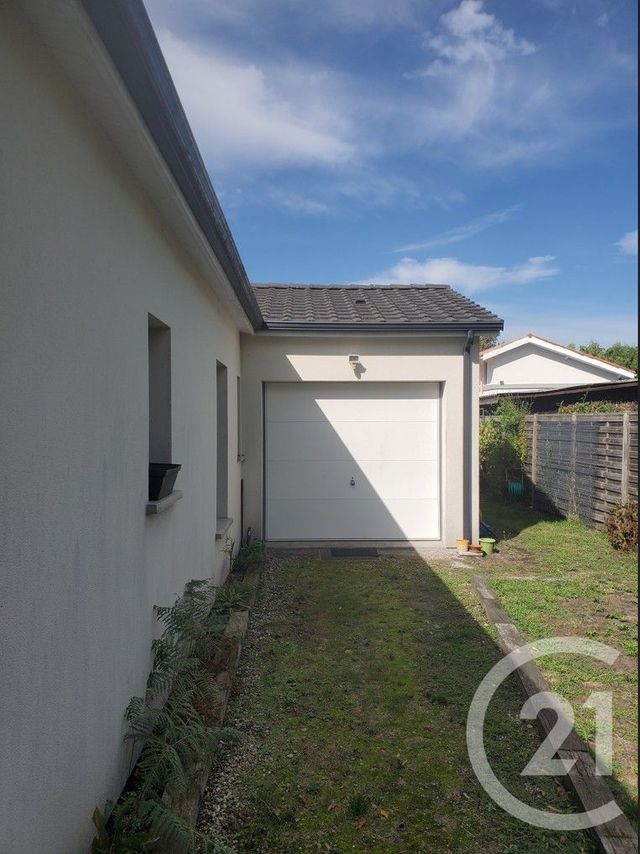 maison à vendre - 5 pièces - 104.0 m2 - ST MAGNE - 33 - AQUITAINE - Century 21 Duprat & Associés