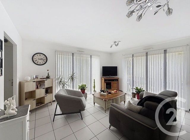 maison à vendre - 5 pièces - 104.0 m2 - ST MAGNE - 33 - AQUITAINE - Century 21 Duprat & Associés