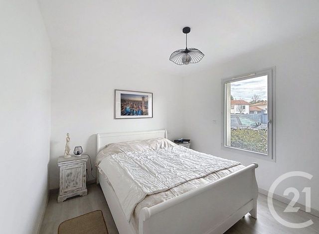 maison à vendre - 5 pièces - 104.0 m2 - ST MAGNE - 33 - AQUITAINE - Century 21 Duprat & Associés