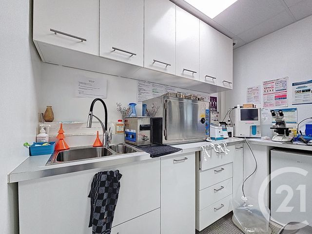 maison à louer - 6 pièces - 65.0 m2 - GUJAN MESTRAS - 33 - AQUITAINE - Century 21 Duprat & Associés