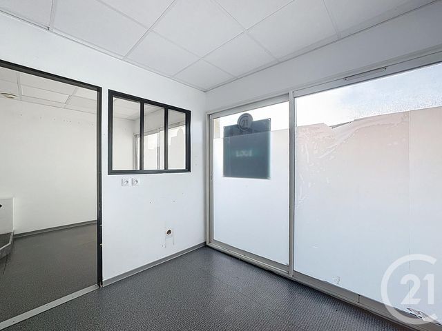 maison à louer - 6 pièces - 65.0 m2 - GUJAN MESTRAS - 33 - AQUITAINE - Century 21 Duprat & Associés
