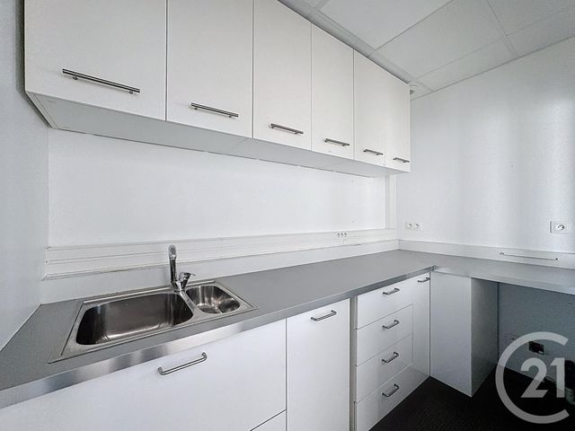 maison à louer - 6 pièces - 65.0 m2 - GUJAN MESTRAS - 33 - AQUITAINE - Century 21 Duprat & Associés