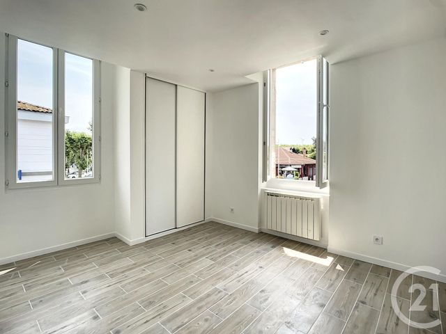 Appartement F4 à louer - 4 pièces - 82.44 m2 - AUDENGE - 33 - AQUITAINE - Century 21 Duprat & Associés