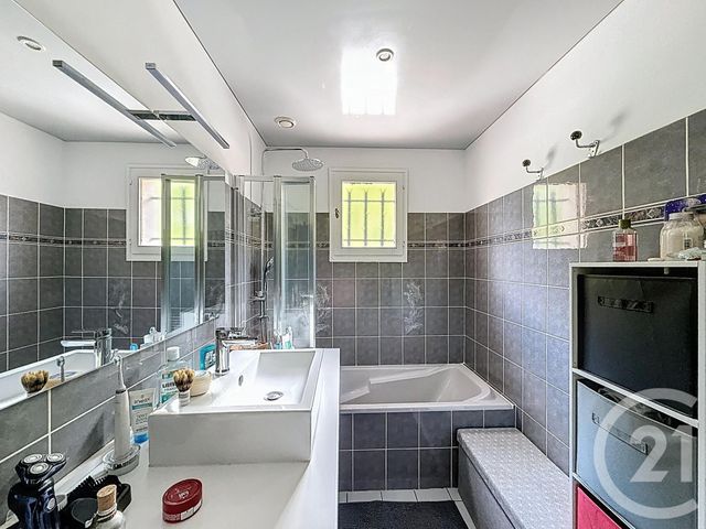 maison à vendre - 6 pièces - 132.09 m2 - MIOS - 33 - AQUITAINE - Century 21 Duprat & Associés