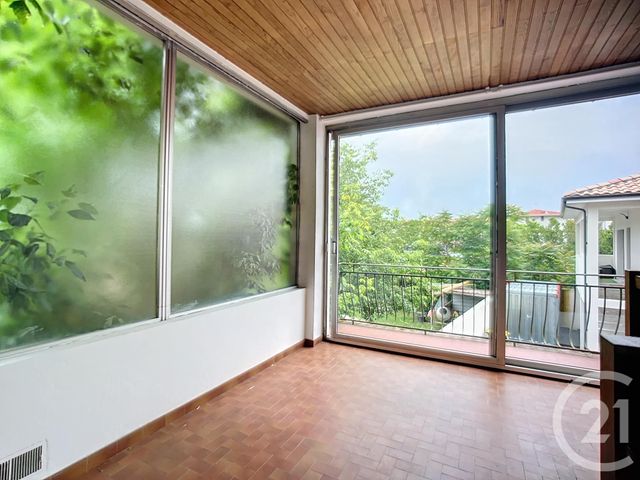 Appartement T5 à louer - 5 pièces - 162.01 m2 - BIGANOS - 33 - AQUITAINE - Century 21 Duprat & Associés