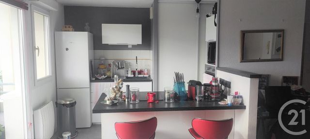Appartement T2 à louer - 2 pièces - 48.73 m2 - BORDEAUX - 33 - AQUITAINE - Century 21 Duprat & Associés