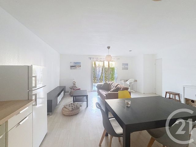 Appartement F3 à louer - 3 pièces - 64.81 m2 - LANTON - 33 - AQUITAINE - Century 21 Duprat & Associés