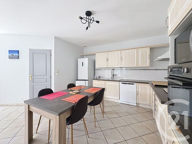 maison à louer - 4 pièces - 88.93 m2 - GUJAN MESTRAS - 33 - AQUITAINE - Century 21 Duprat & Associés