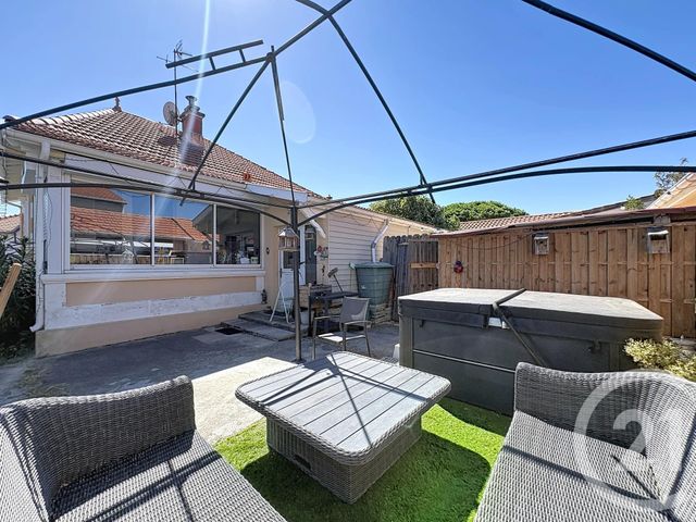 maison à louer - 4 pièces - 99.0 m2 - GUJAN MESTRAS - 33 - AQUITAINE - Century 21 Duprat & Associés