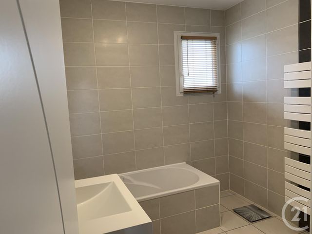 maison à vendre - 5 pièces - 124.46 m2 - MIOS - 33 - AQUITAINE - Century 21 Access Immobilier maison à vendre - 5 pièces - 124.46 m2 - MIOS - 33 - AQUITAINE - Century 21 Access Immobilier